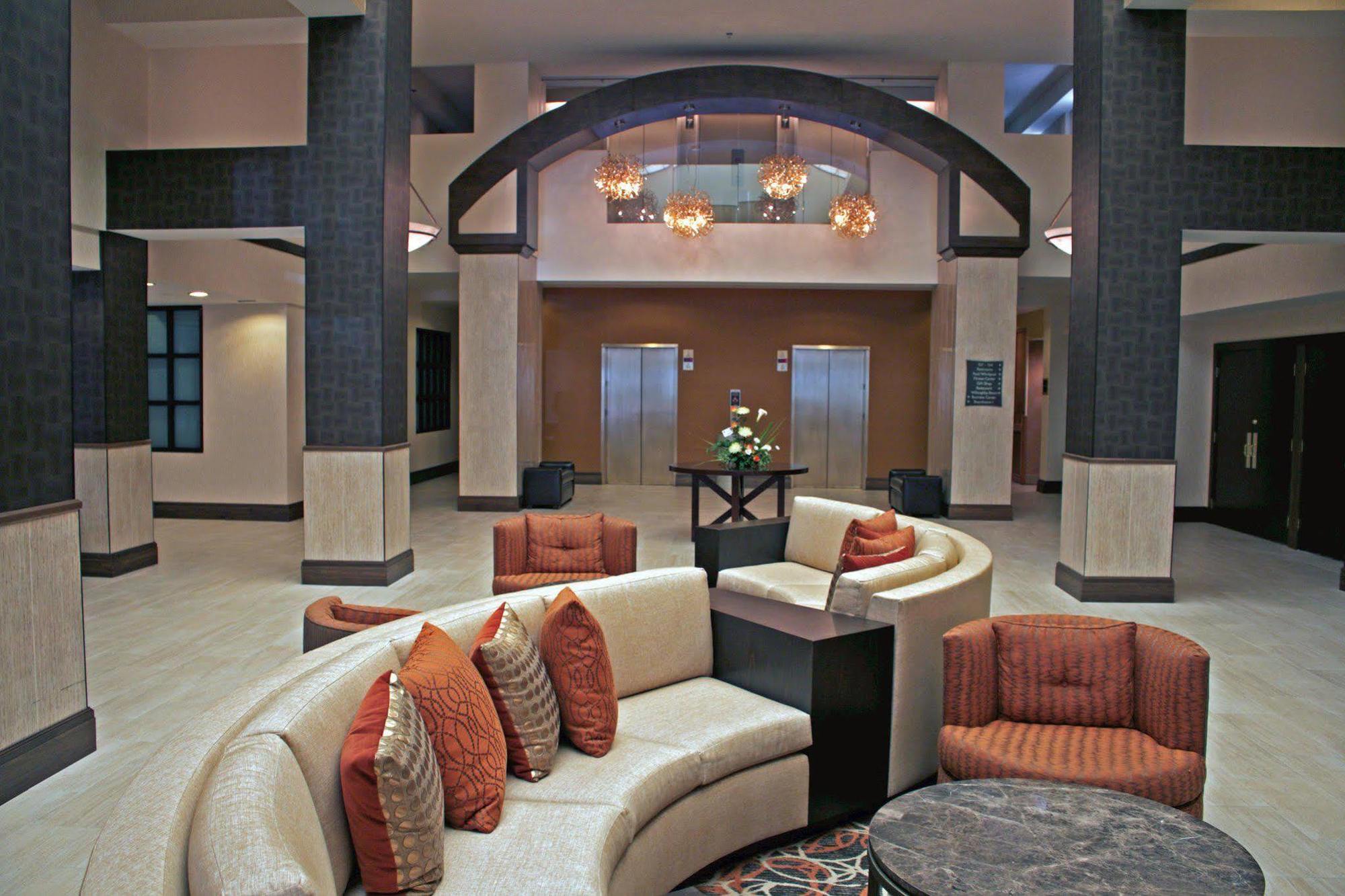 Doubletree By Hilton Norfolk Airport Hotell Exteriör bild